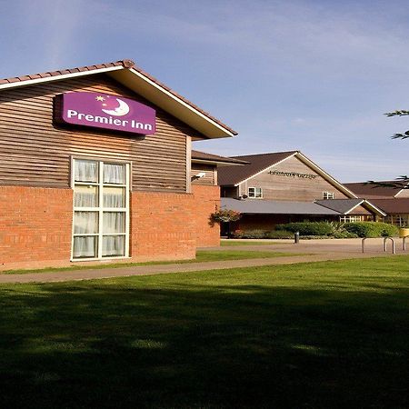 Premier Inn 툭스베리 외부 사진